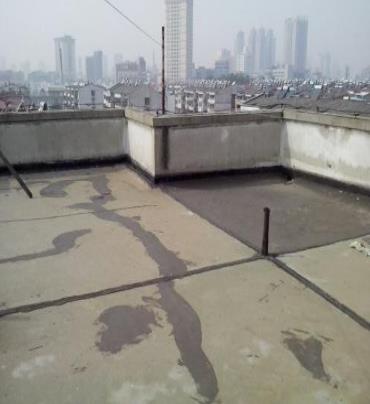 资中漏水维修 楼顶漏水是什么原因，楼顶漏水维修方法是什么?